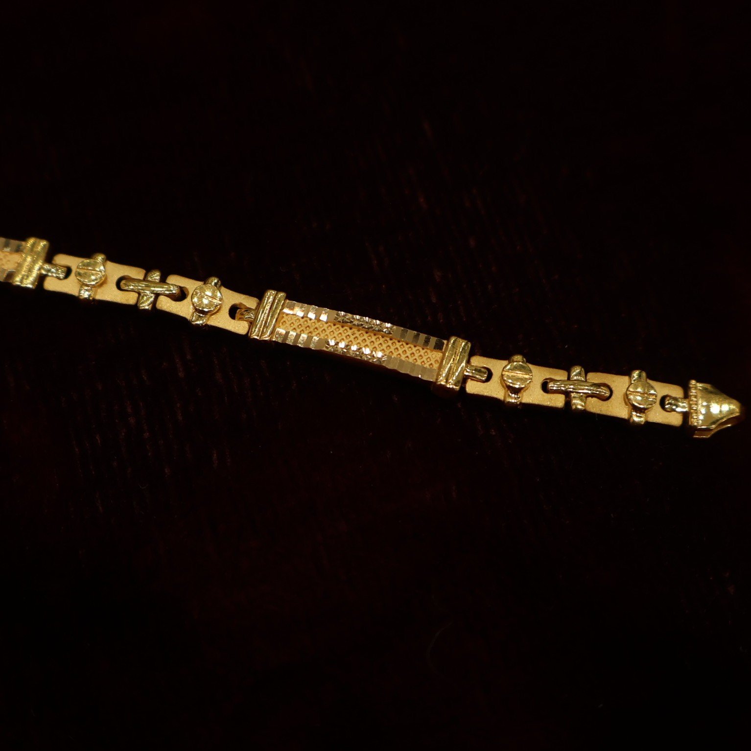22KT Gold Casting Design Bracelet