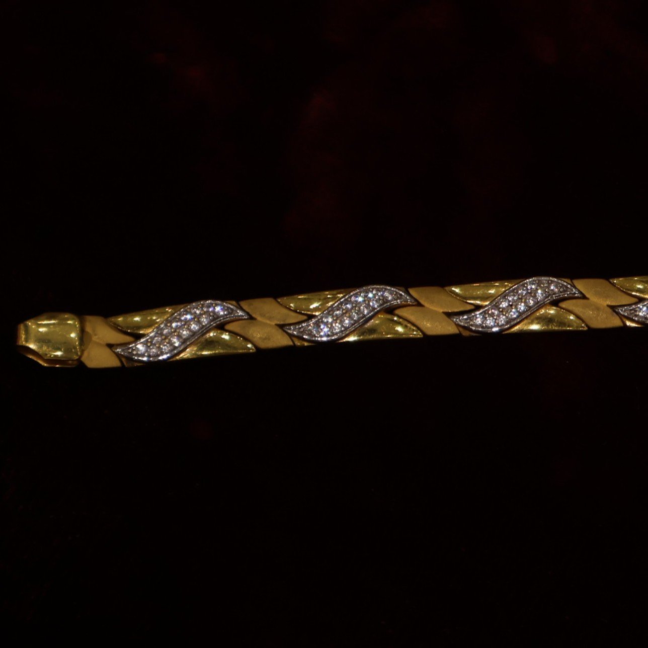 22KT Stone Enamel Gold Bracelet
