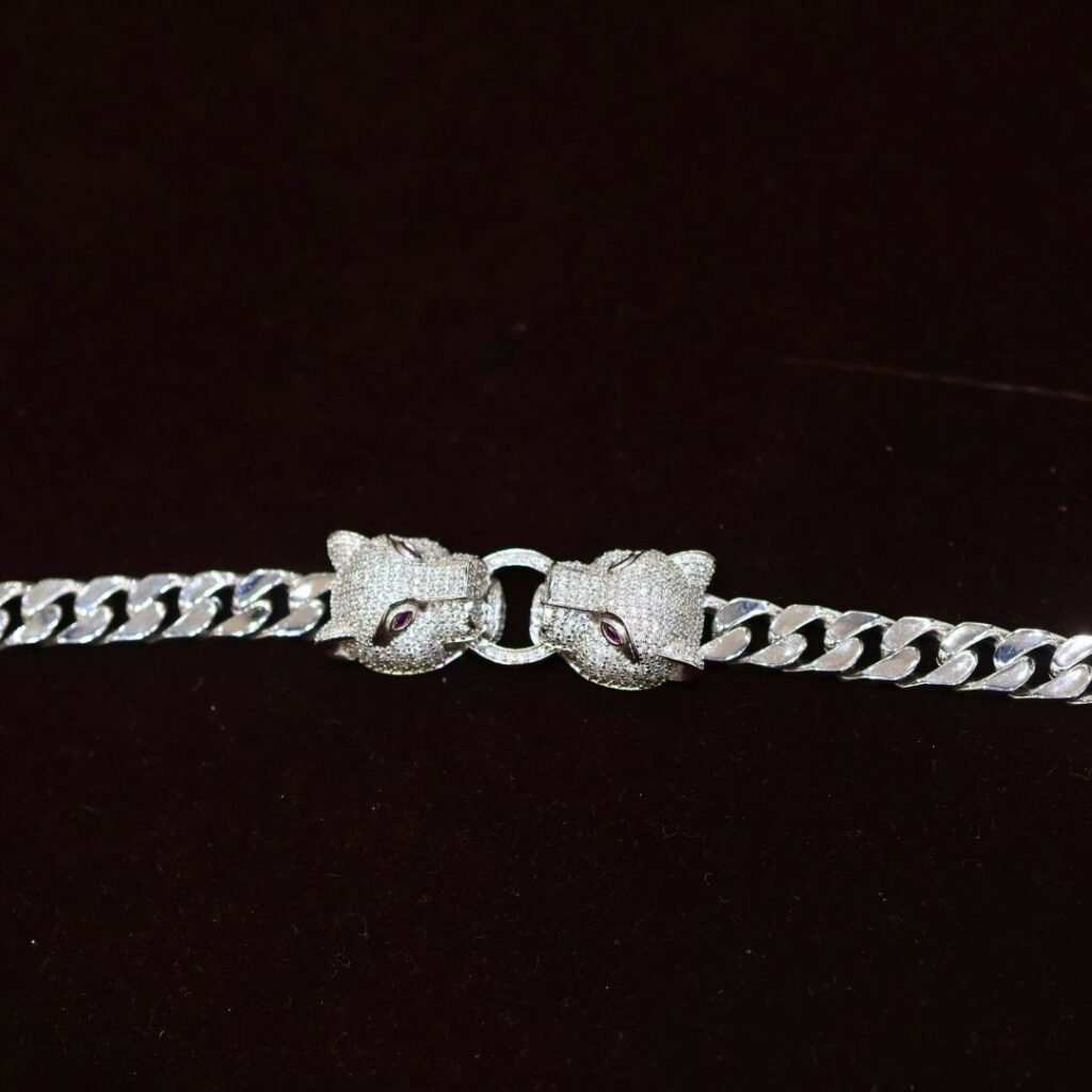 92.5 Silver Men’s Lion Design Bracelet (HUID Hallmarked) – 42.80g