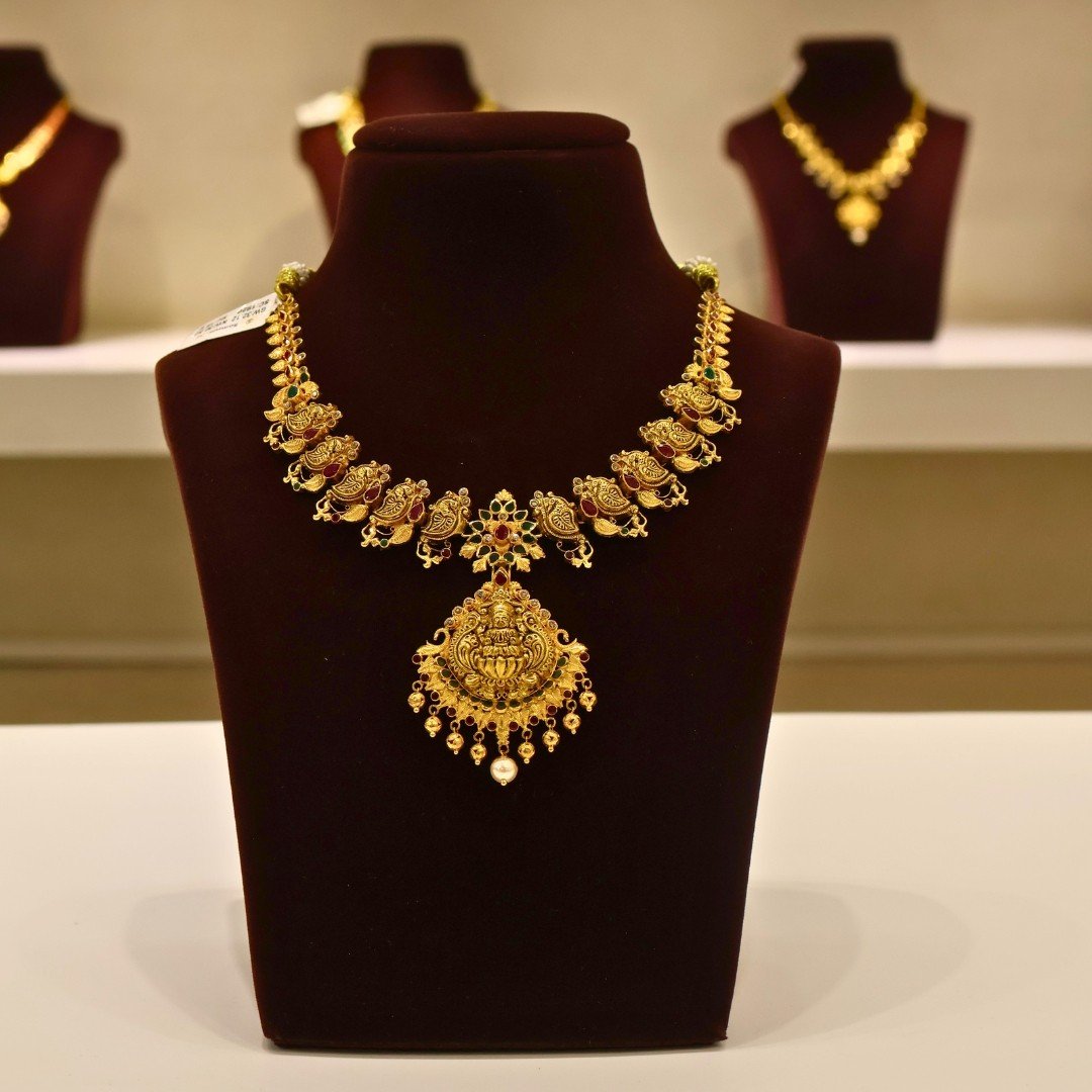 22KT Gold Multi-Stone Necklace (HUID Hallmarked) – Premium Traditional Collection (30.52g)