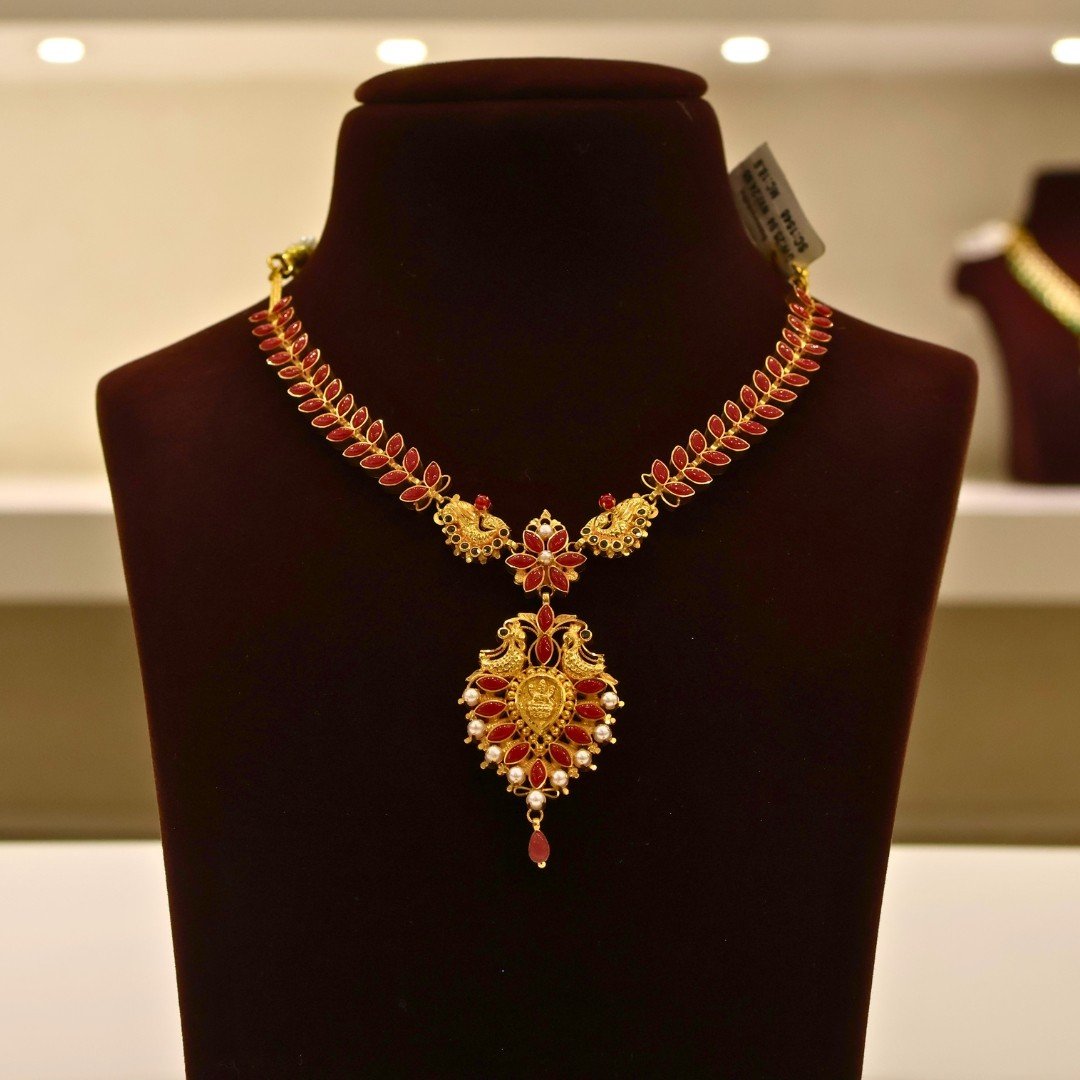 22KT Gold Coral Multi-Stone Necklace (HUID Hallmarked) – 24.65g
