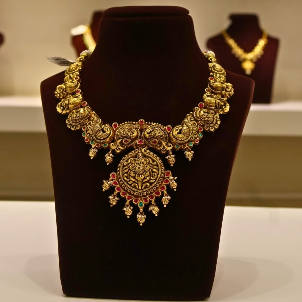22KT Gold Antique Nakasa Necklace with Pearl & Kundan Work (HUID Hallmarked) – Grand Bridal Collection (64.11g)