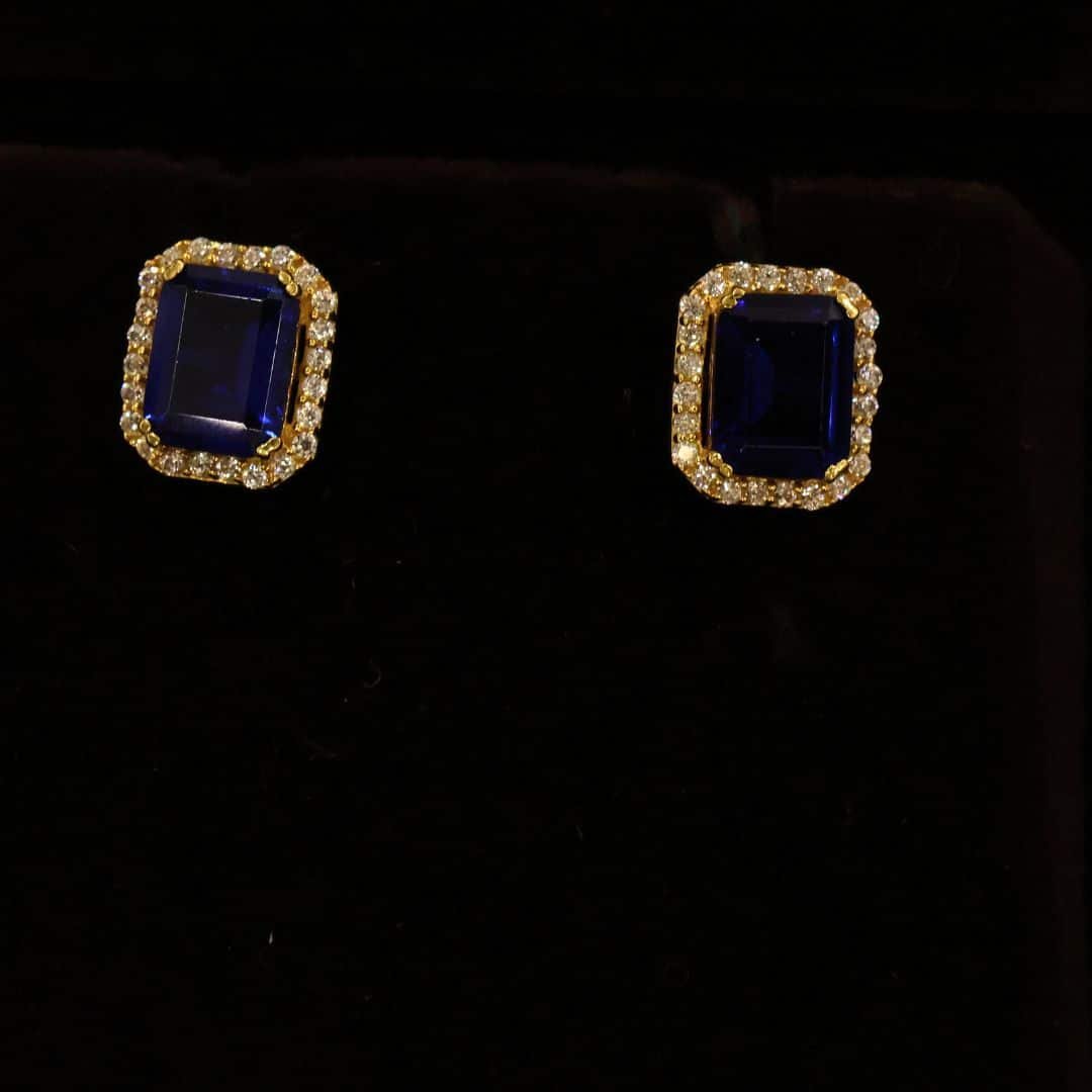 22KT Gold Stone Stud Earrings with Blue Sapphire & Zircon (HUID Hallmarked) – 3.44g