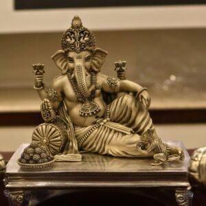 92.5 Silver Antique Ganesha Idol (HUID Hallmarked) – 564.40g