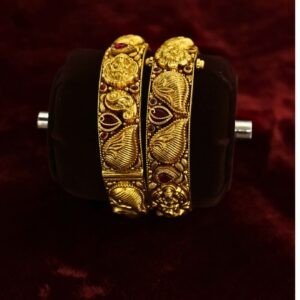22KT Antique Gold Embossed Screw Bangles (HUID Hallmarked) – 55.50g