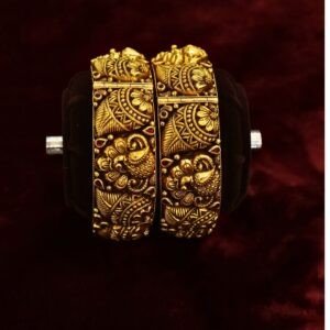 22KT Antique Gold Kundan Stone Screw Bangles (HUID Hallmarked) – 72.89g