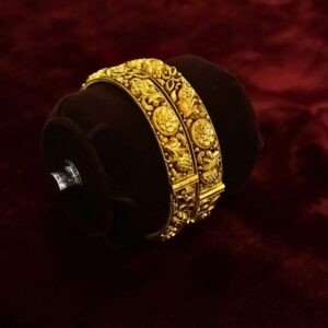 22KT Antique Gold Screw Bangles (HUID Hallmarked) – 35.78g