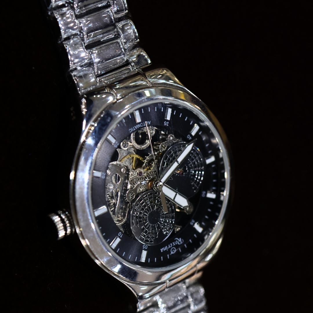 92.5 Silver Fancy Atomic Watch (HUID Hallmarked) – 116.50g