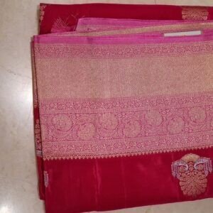 Crepe Saree – Red with Pink Zari Border (Elegant Festive Collection)