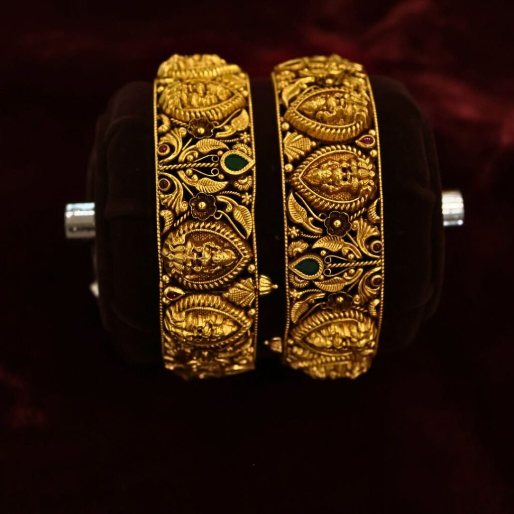 22KT Antique Gold Emerald Stone Screw Bangles (HUID Hallmarked) – 46.05g