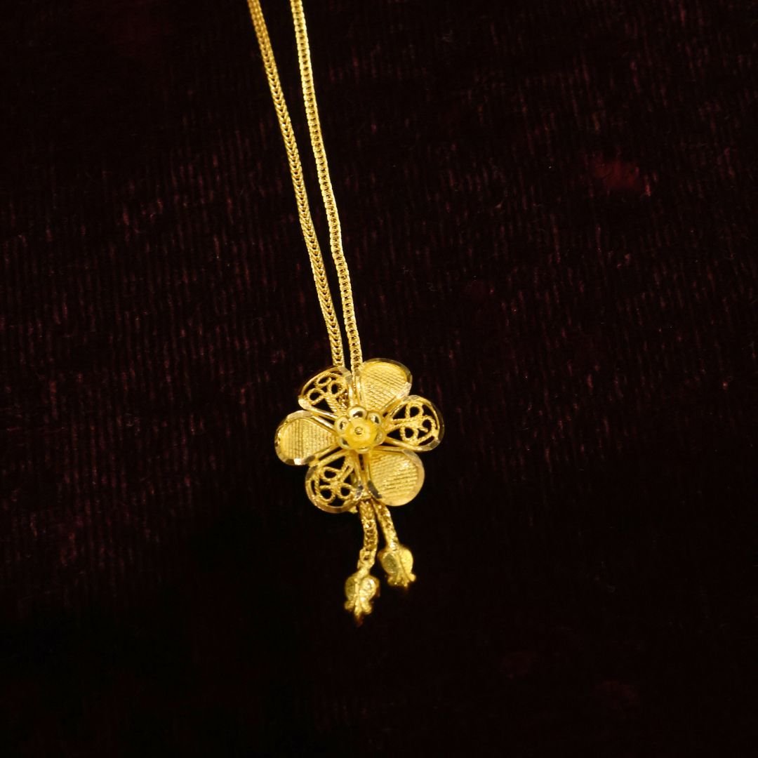 Gold Kolkata Design Women’s Chain – Lightweight Elegant Jewellery (4.24g)