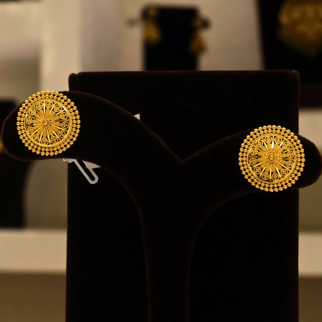 22KT Gold Kolkata Pattern Earrings (HUID Hallmarked) – Elegant Traditional Collection (8.99g)