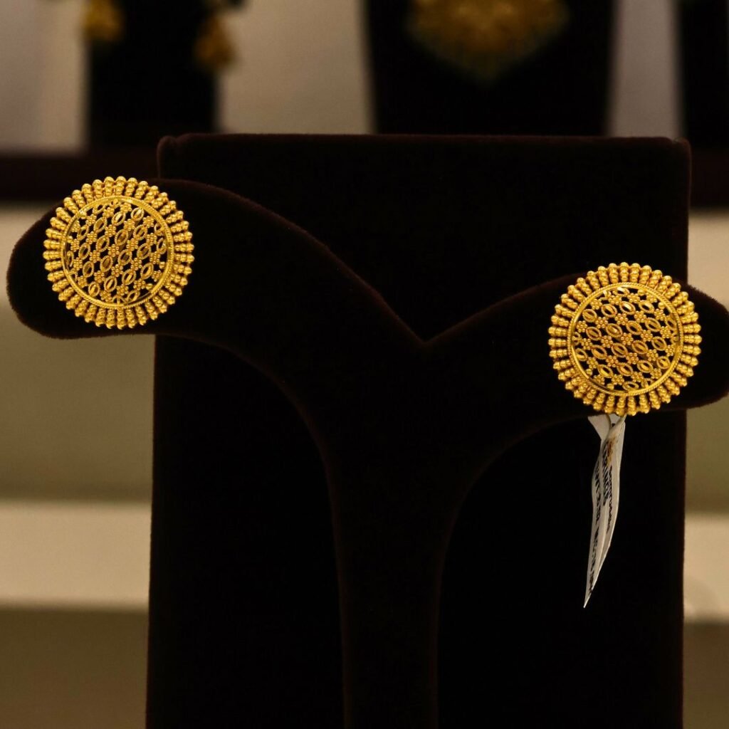 22KT Gold Kolkata Pattern Earrings (HUID Hallmarked) – Elegant Traditional Collection (8.52g)