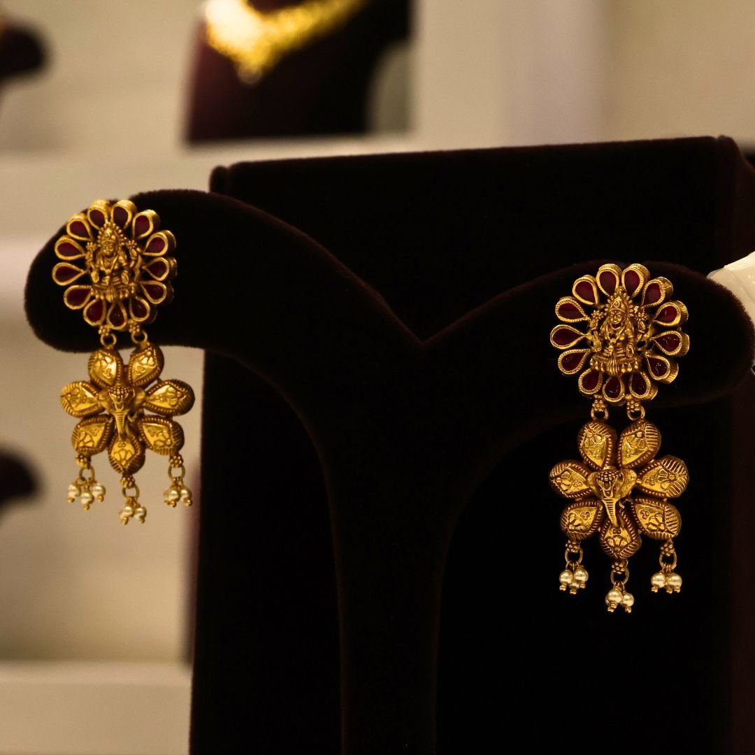 22KT Gold Antique Kundan Work Earrings (HUID Hallmarked) – Premium Traditional Collection (13.55g)