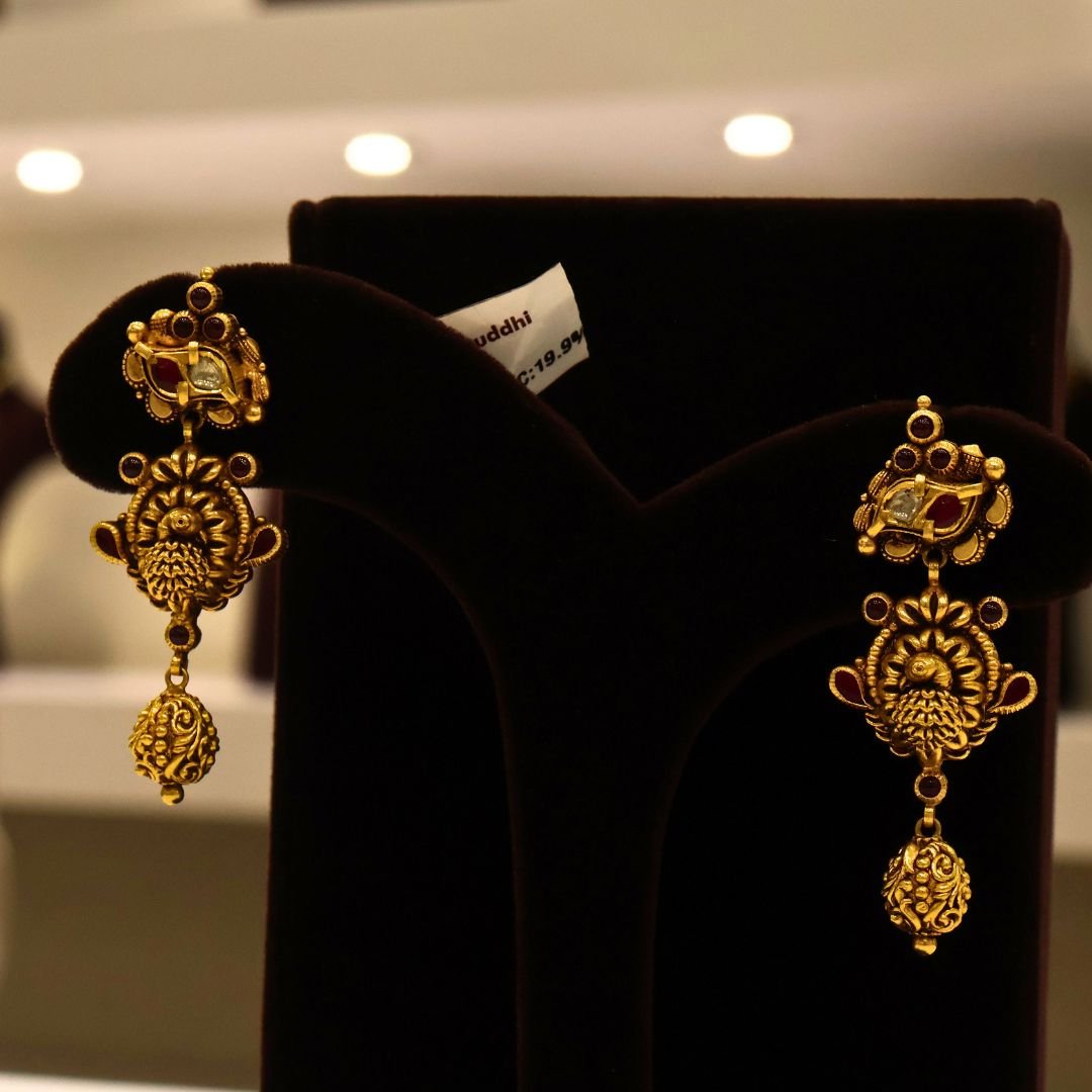 22KT Gold Antique Kundan Work Earrings (HUID Hallmarked) – Elegant Traditional Collection (12.05g)