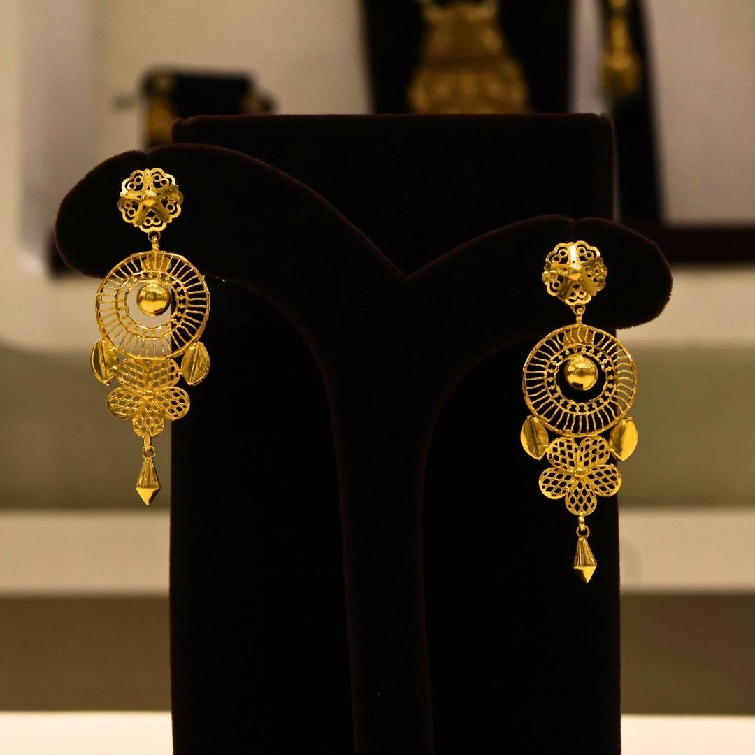 22KT Gold Kolkata Design Earrings (HUID 22KT Gold Kolkata Design Earrings (HUID Hallmarked) – Elegant Traditional Collection (9.68g)Hallmarked) – Elegant Traditional Collection (9.68g)