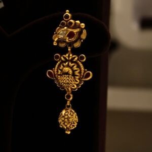 22KT Gold Antique Kundan Work Earrings (HUID Hallmarked) – Elegant Traditional Collection (12.05g)