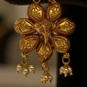 22KT Gold Antique Kundan Work Earrings (HUID Hallmarked) – Premium Traditional Collection (13.55g)