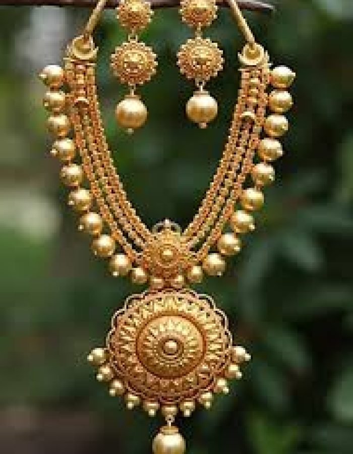 22KT Gold Necklace with Rubies